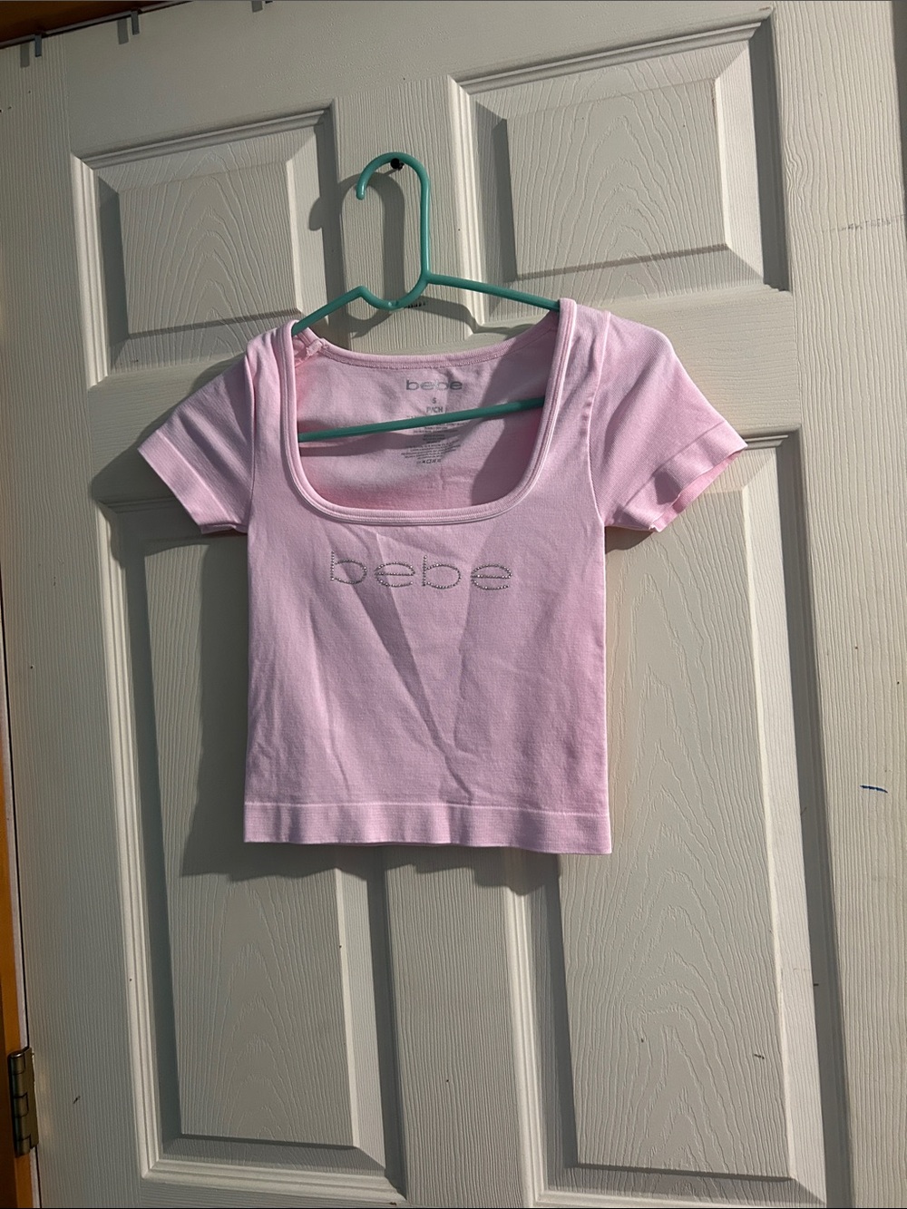 bebe Light Pink Scoop Neck Short Sleeve Crop Top
